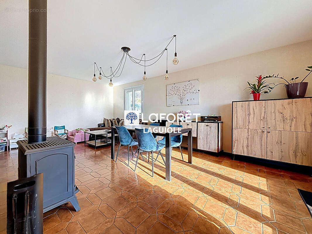 Maison à SAINT-HIPPOLYTE