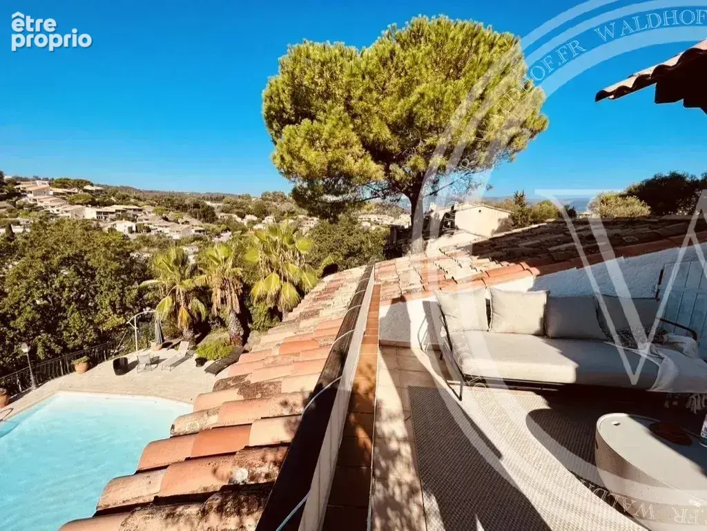 Appartement d’exception en duplex – Esprit villa – Piscine & tennis - photo 2