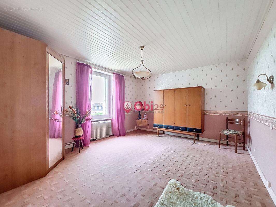 Maison à PLONEVEZ-DU-FAOU