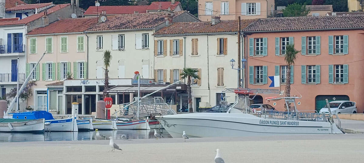 Appartement à SAINT-MANDRIER-SUR-MER