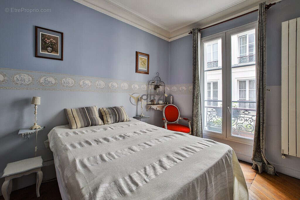 Appartement à PARIS-10E