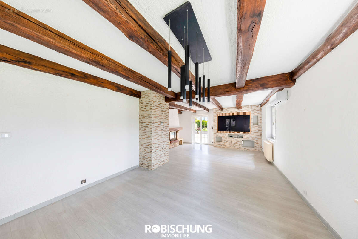 ELBACH : Maison avec piscine dans un environnement privilégié - photo 3