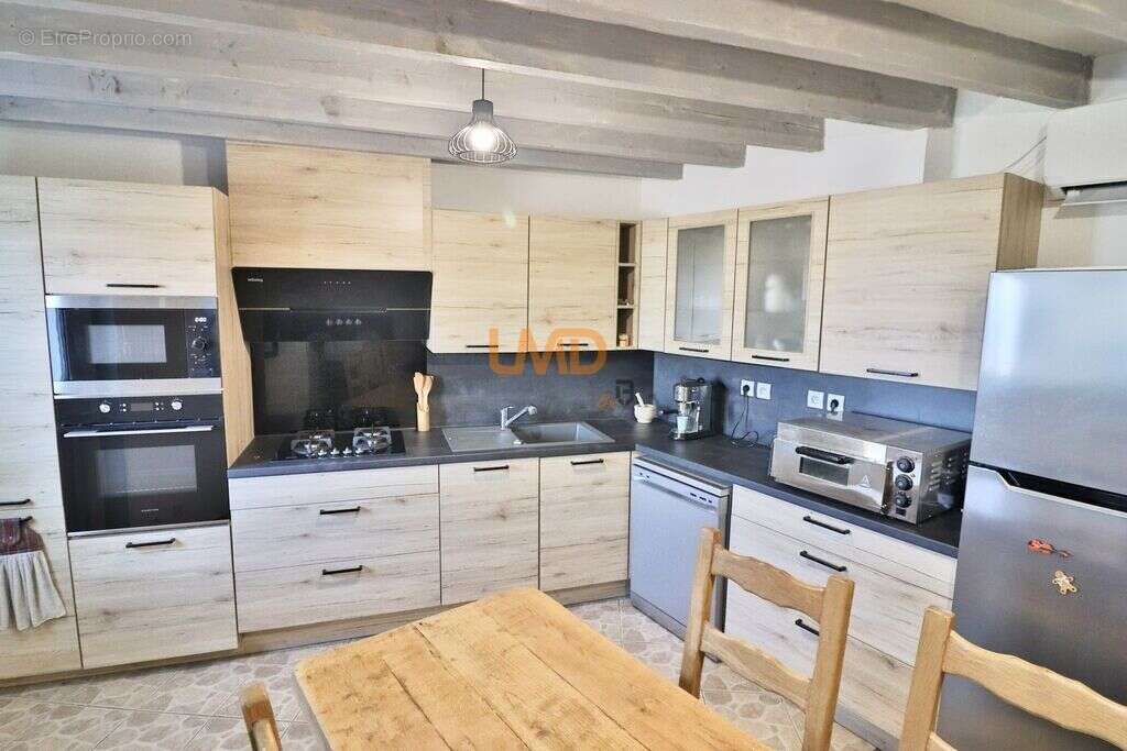 Appartement à MONTMEYAN