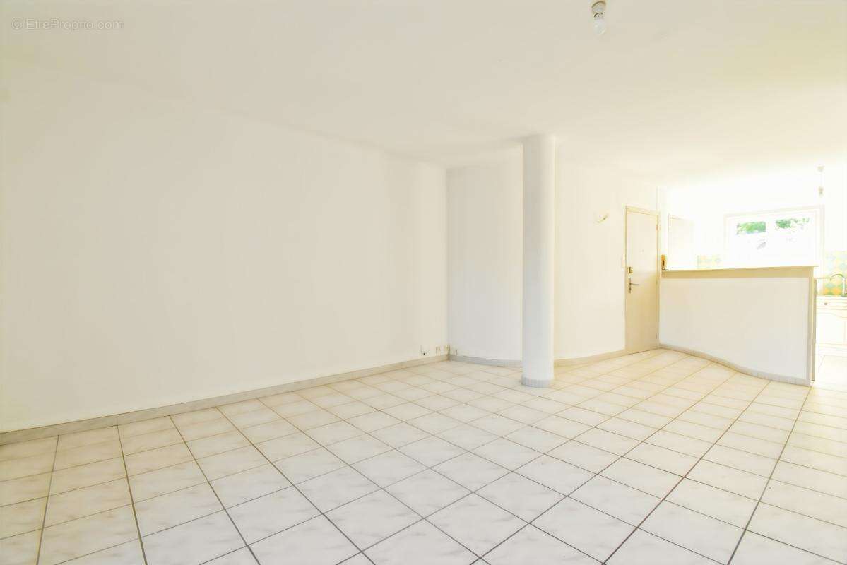Appartement à BOURG-LES-VALENCE