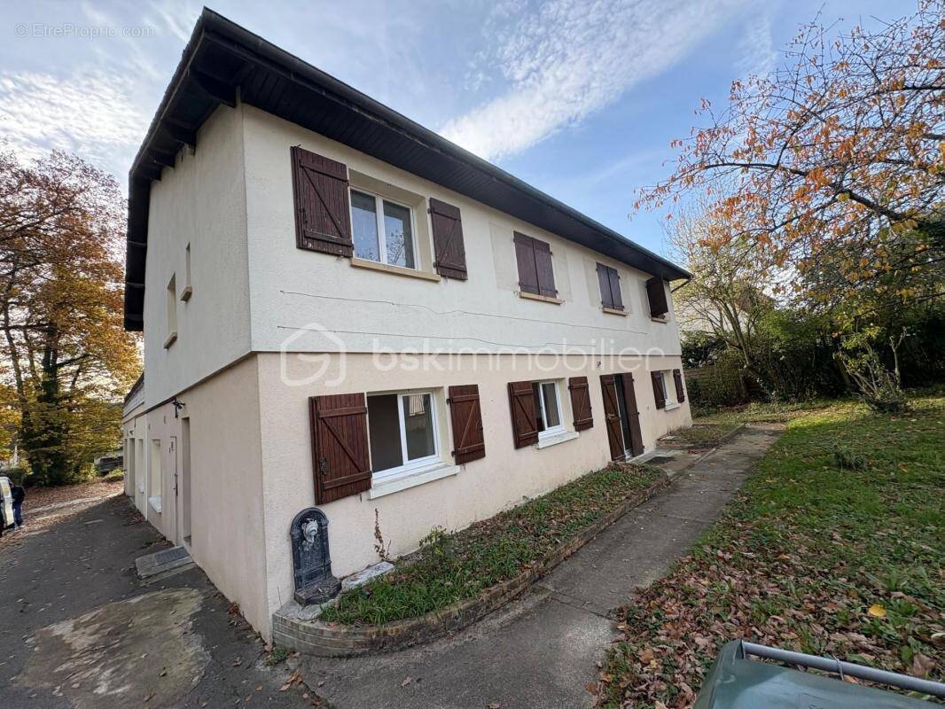 Appartement à NOZAY
