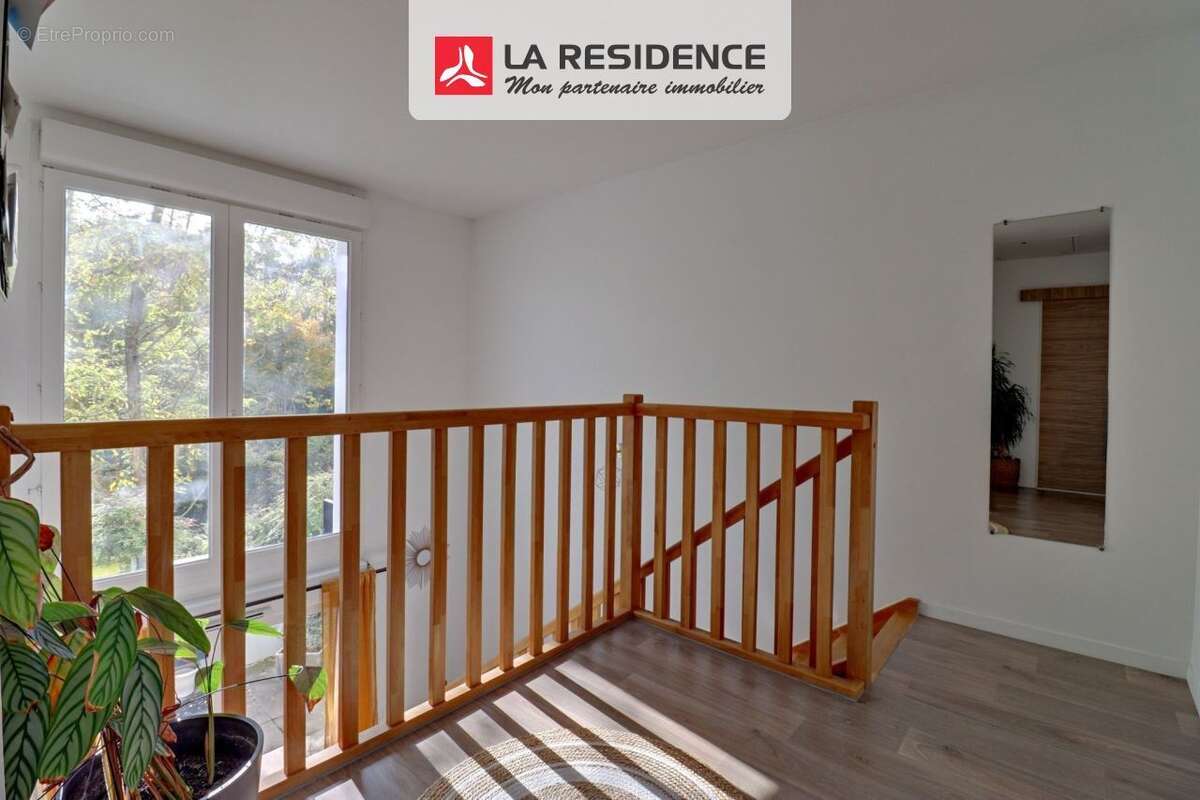 Appartement 76 m² à Poissy  - photo 6