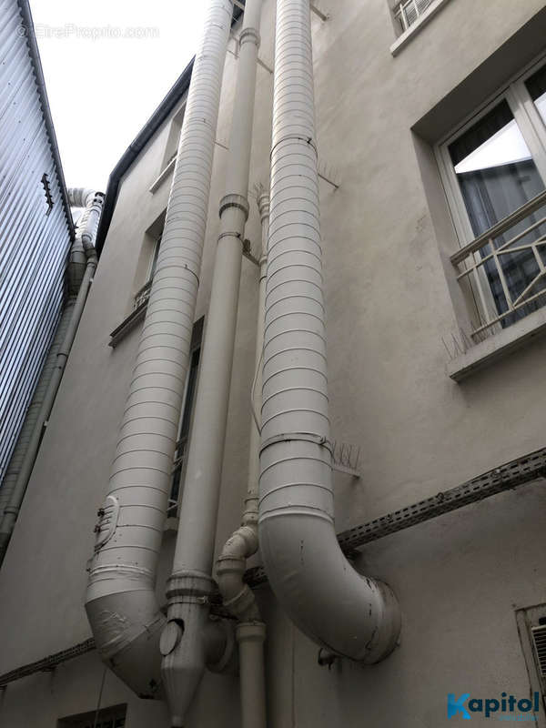 Autre à PARIS-15E