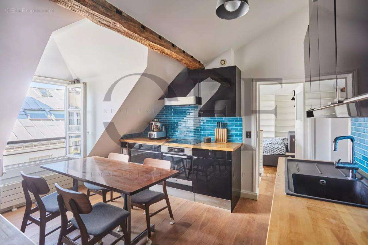Appartement à PARIS-7E