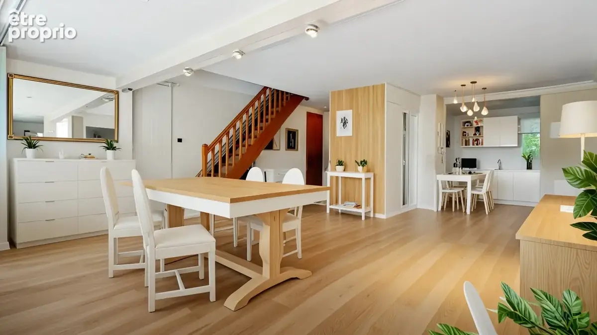 Maison bien entretenue et idealement placee (proche ecole, commerces, college et transports). - photo 7