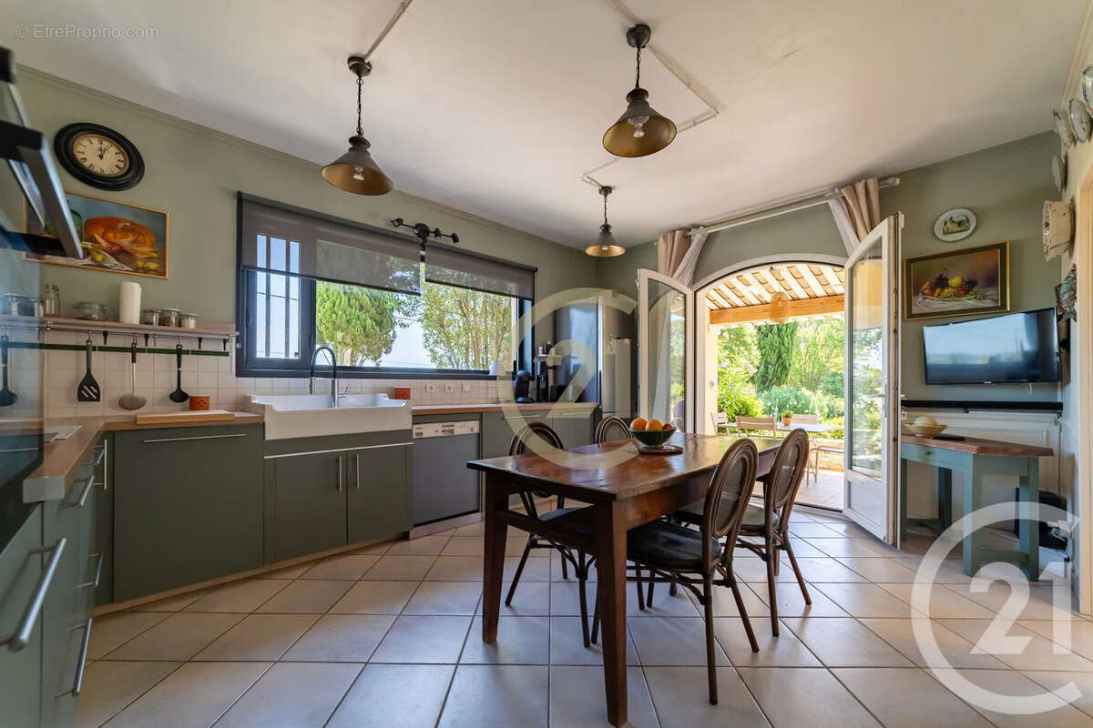 Maison à UZES