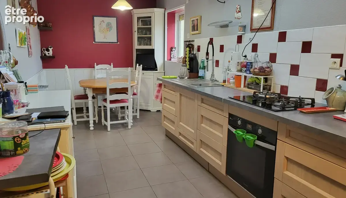 Maison avec dépendances et plusieurs hectares au milieu de la nature - photo 3