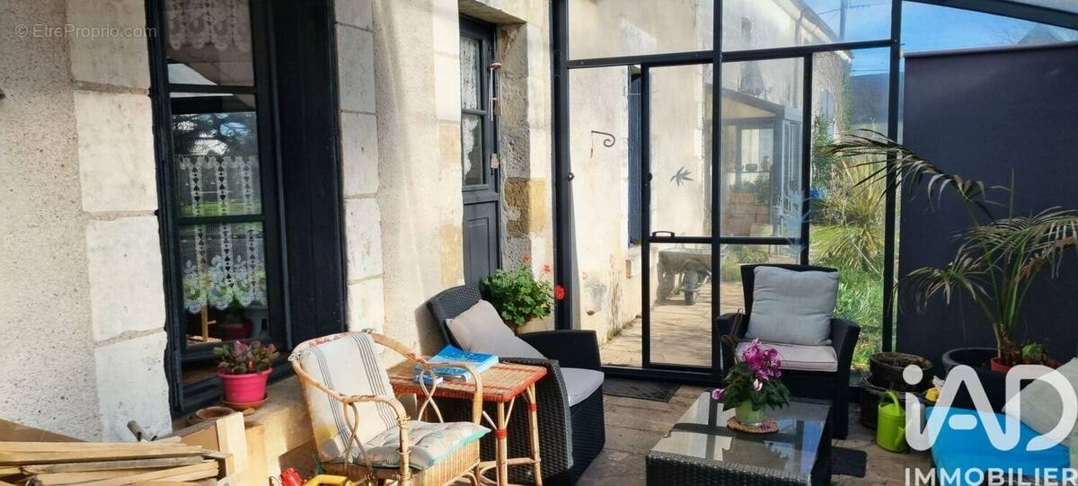 Photo 1 - Maison à COURCAY