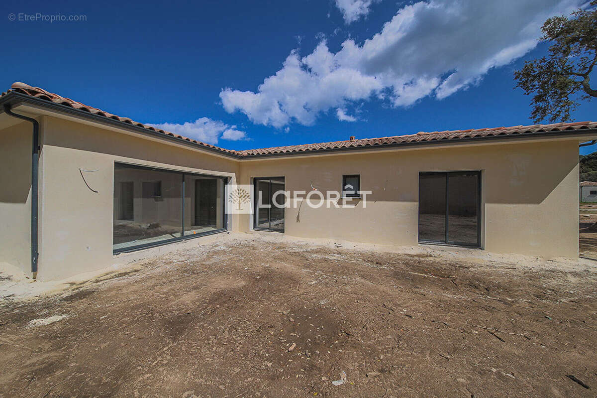 Maison à PORTO-VECCHIO