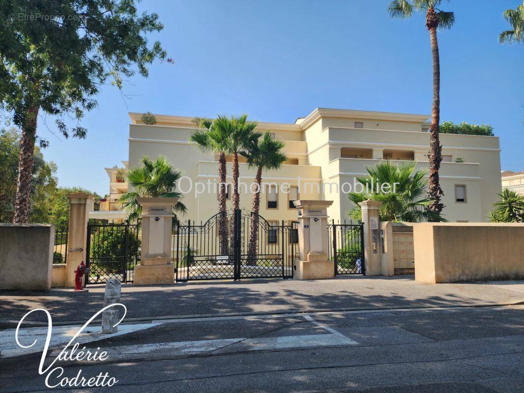 Appartement à HYERES