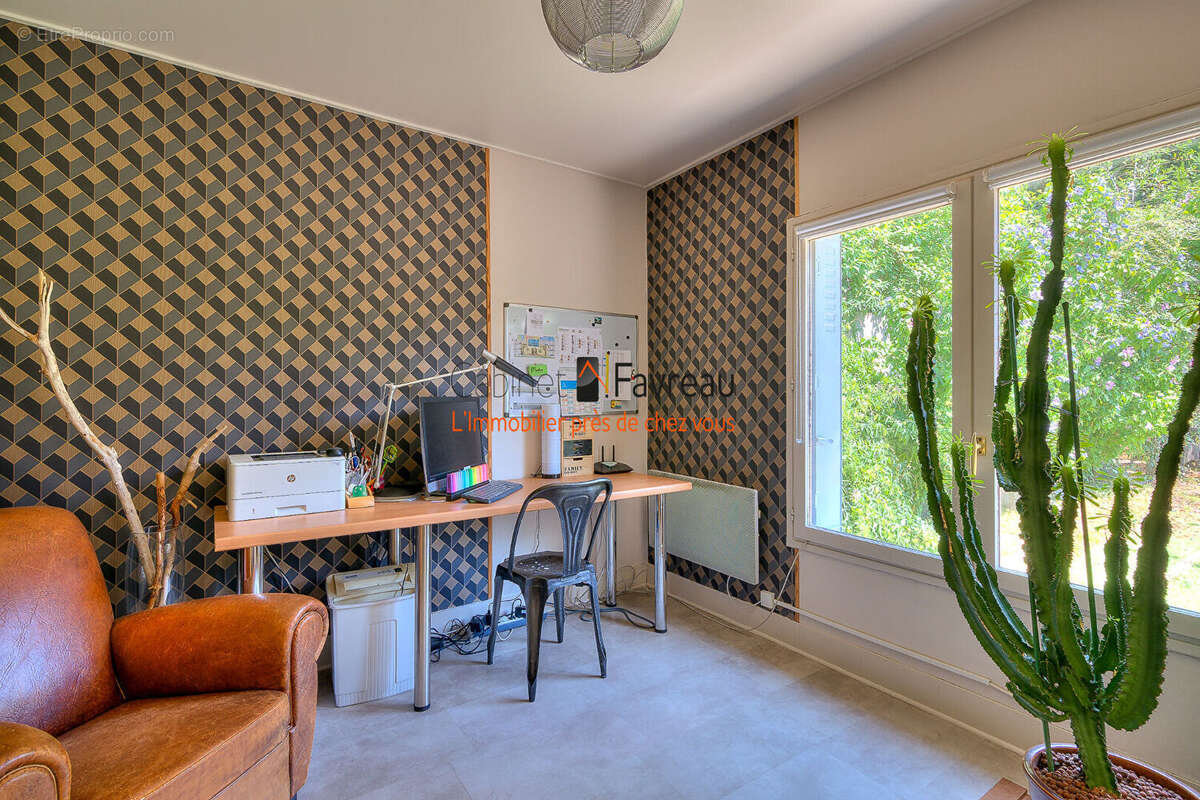 Maison à L&#039;HAY-LES-ROSES