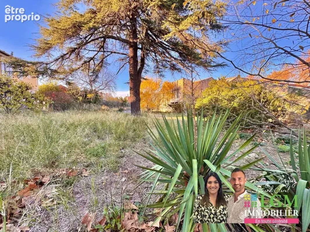 Terrain constructible de 1941 m² à Paulhan - photo 7