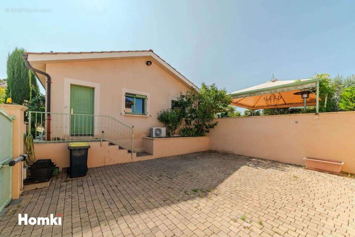 Superbe villa  de 195 m2 avec piscine - photo 19