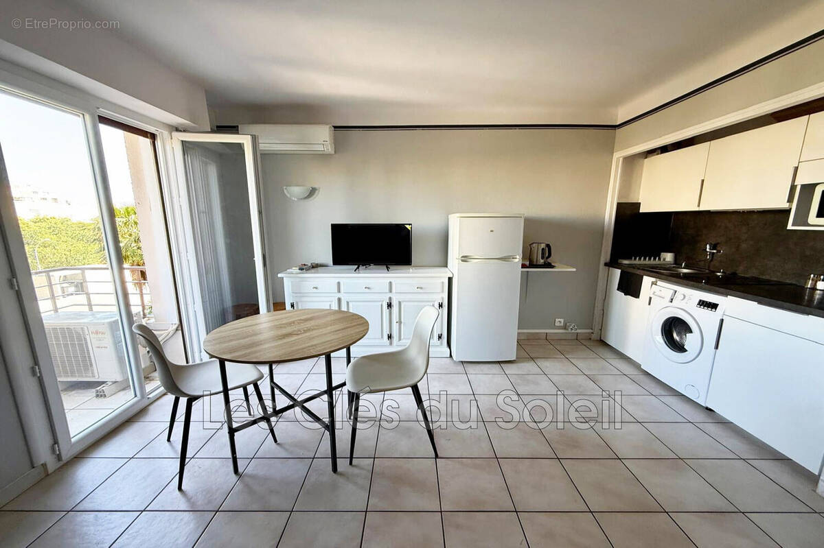 Appartement à HYERES
