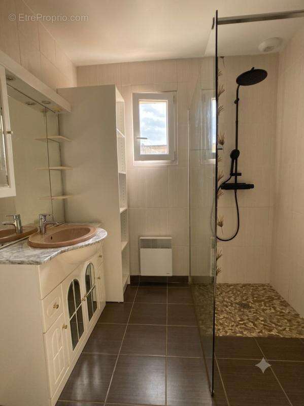 Maison 3 chambres prête à vivre, idéalement située à Givrand - photo 10