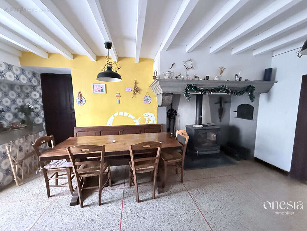 Maison 162 m² à Lurbe-Saint-Christau  - photo 4