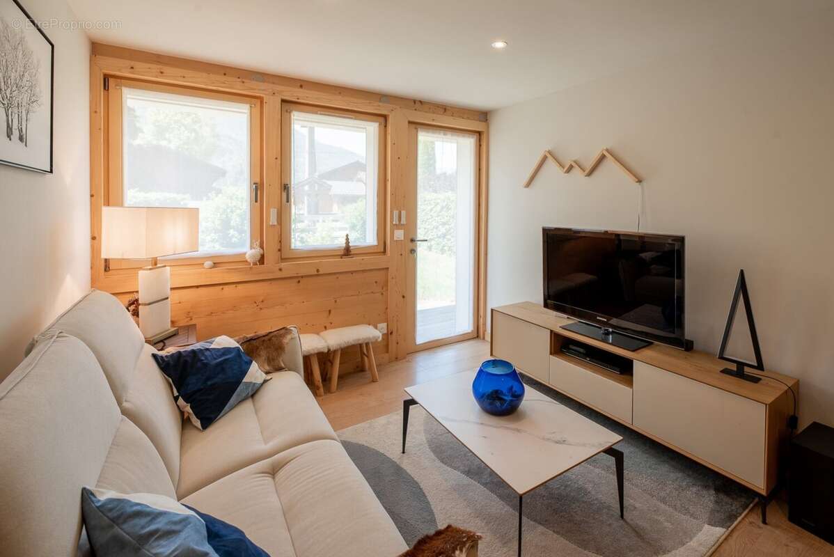 Haute Savoie (74), à vendre SAMOENS - Domaine skiable Grand Massif - Appartement T3 63 m² - photo 2
