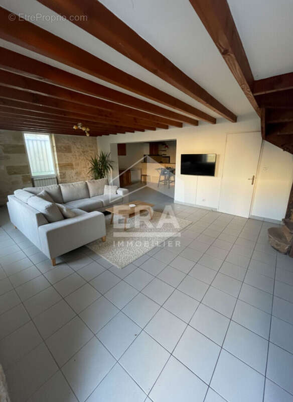 Maison à VILLEFRANCHE-DE-LONCHAT