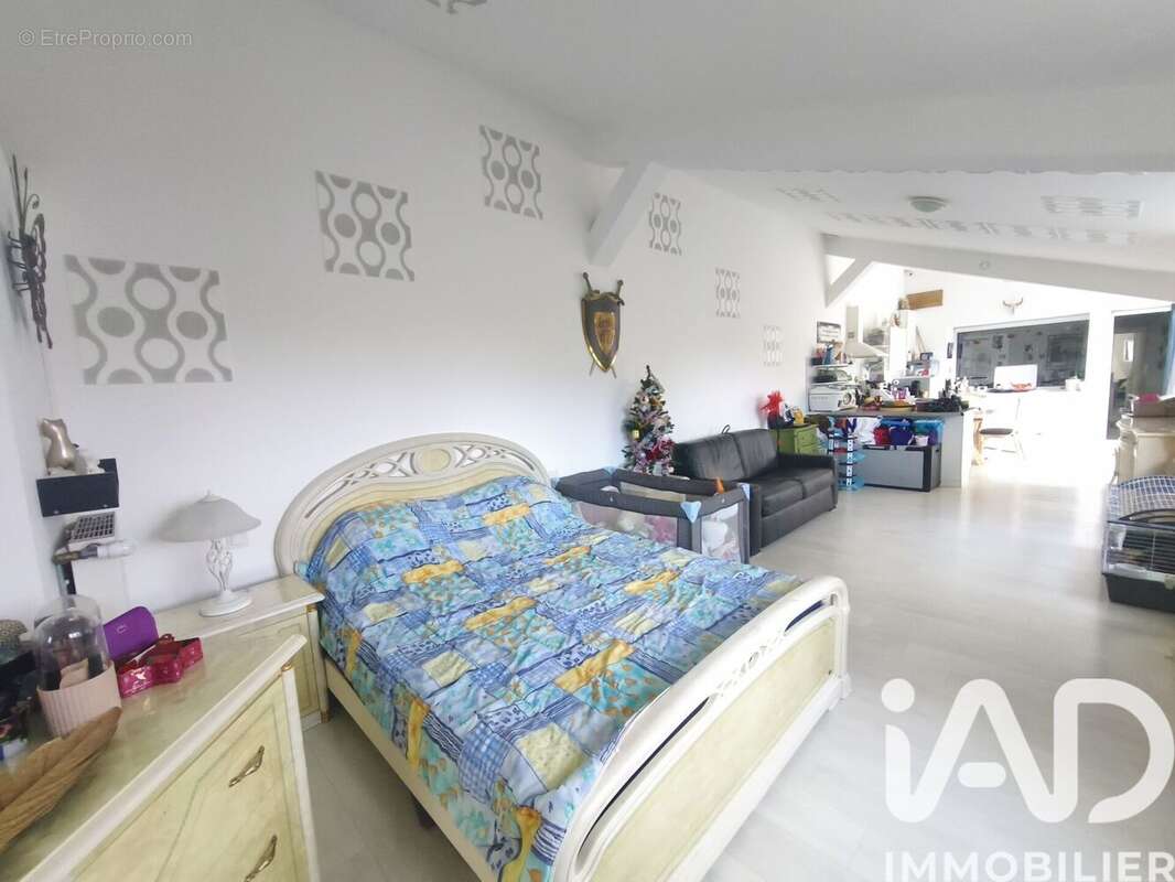 Photo 3 - Maison à VILLAINES-LA-JUHEL