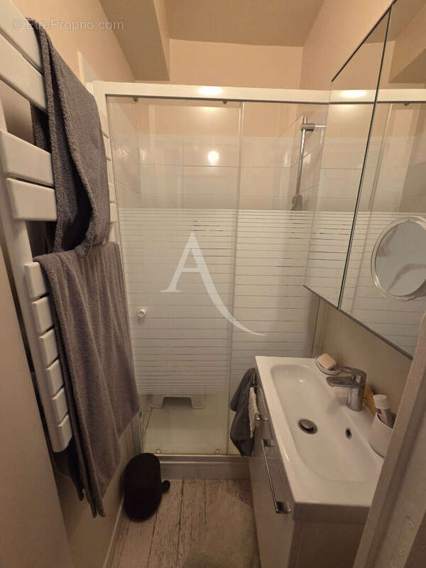 Appartement à PARIS-11E
