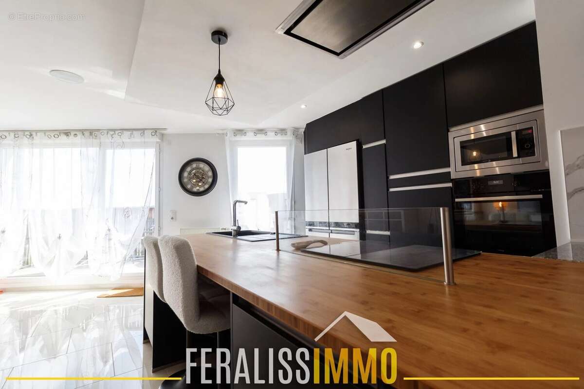 Appartement à JOUY-LE-MOUTIER