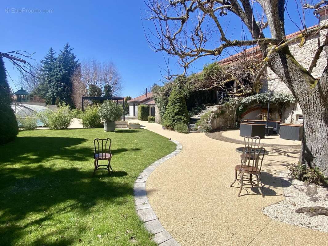 Maison à LES VILLETTES