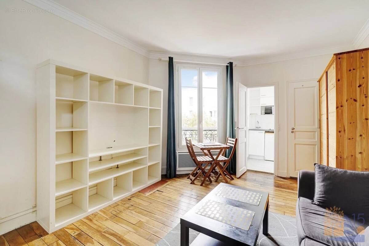 Appartement à PARIS-15E