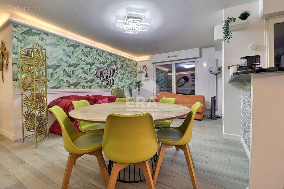 Appartement à SAINT-DENIS