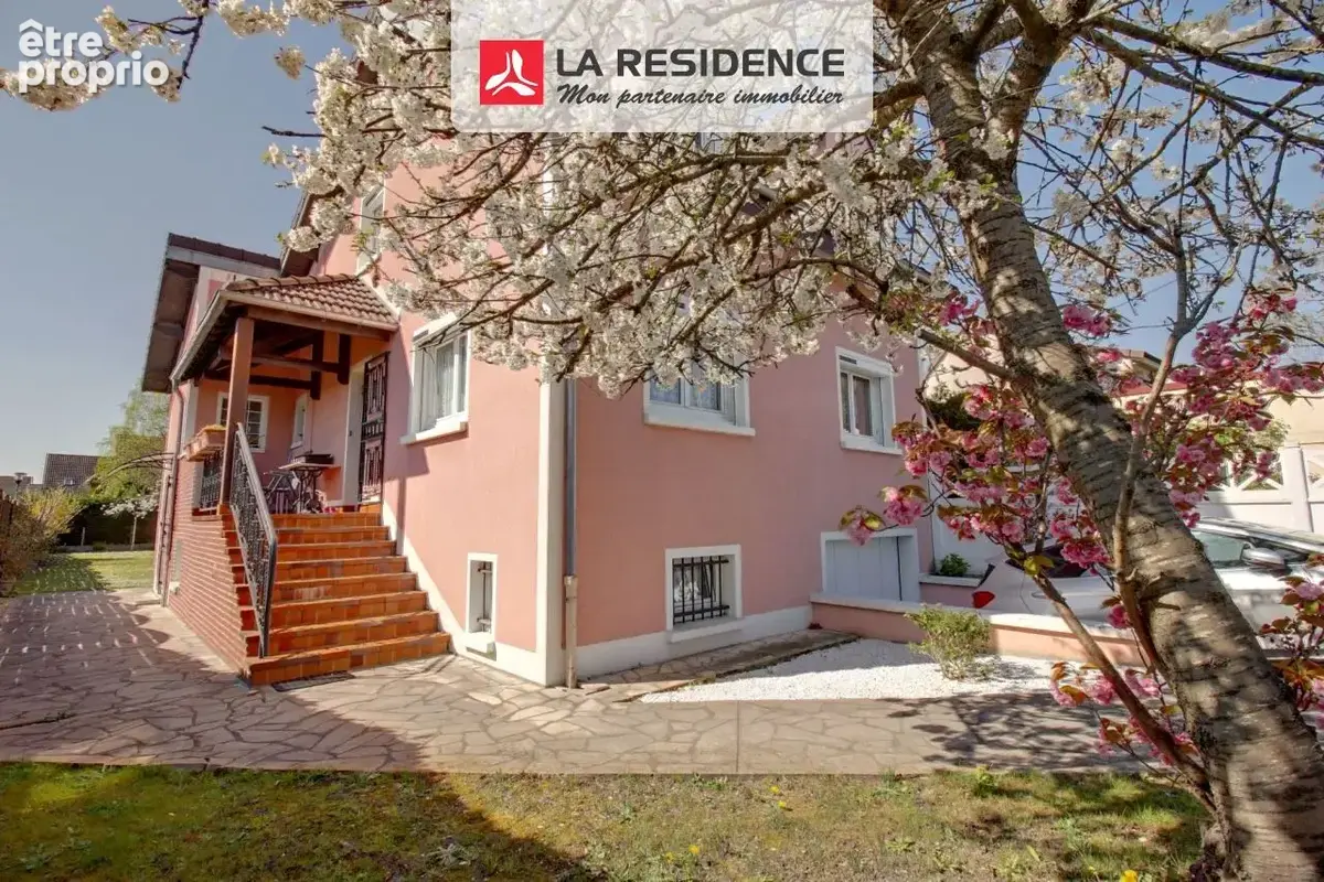 Photo Maison à Conflans-Sainte-Honorine au prix de 469 000€