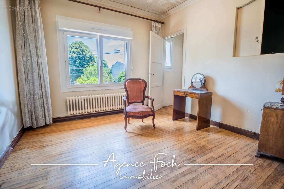 Maison 129 m² à Tarbes  - photo 6
