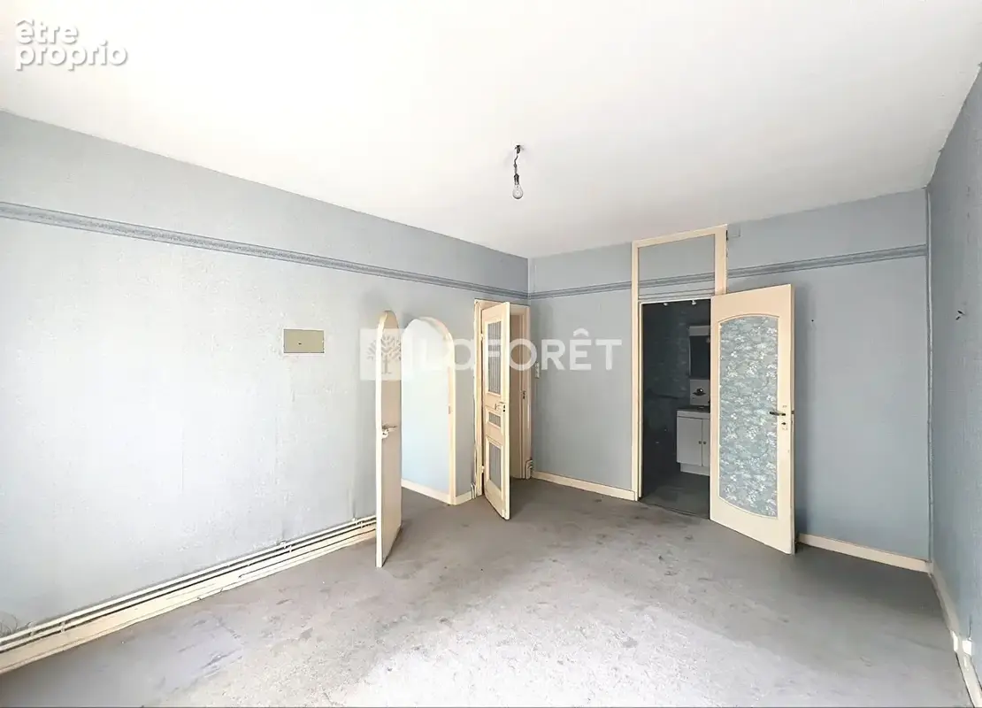 Calais - immeuble de rapport 236 m² - local commercial + appartement - comble - cave - jardin - photo 4