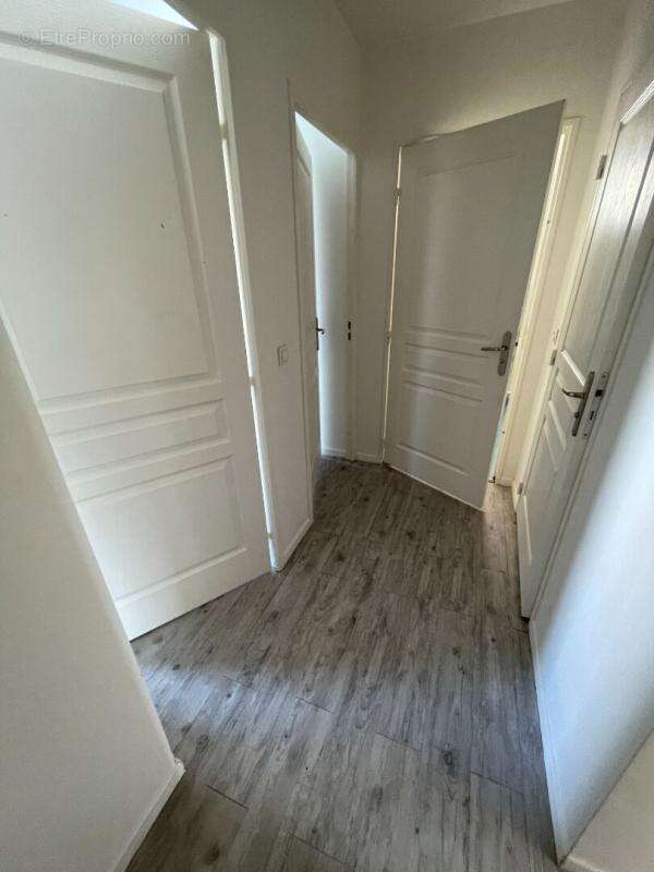 Appartement à EPERNON