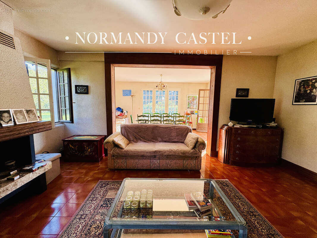 Maison à SAINT-PHILBERT-DES-CHAMPS