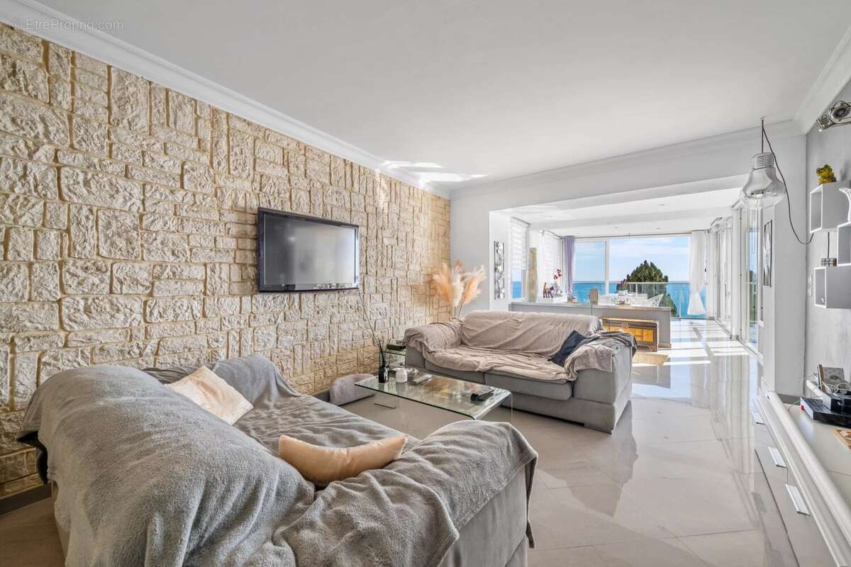 Appartement à CAP-D'AIL