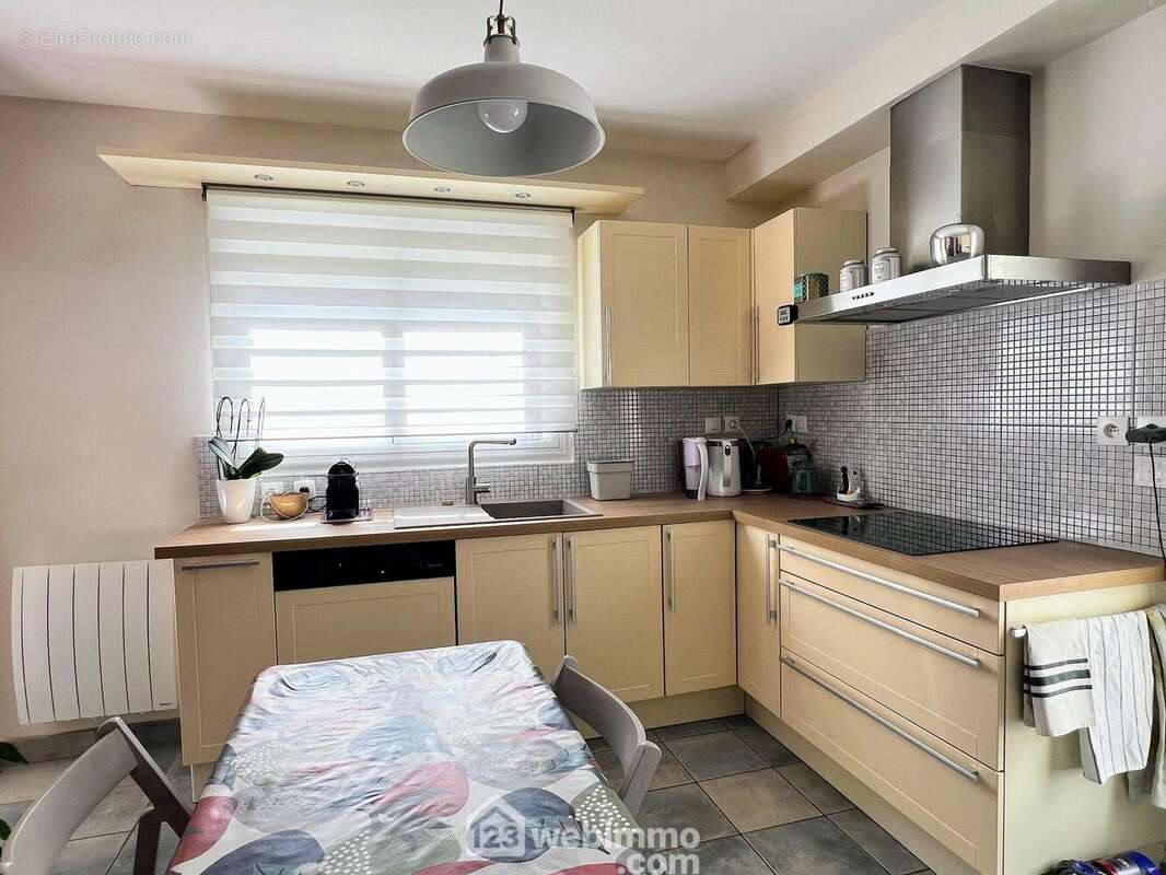 ... aménagée et équipée... - Maison à AVRILLE