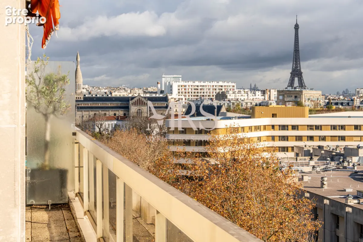 Appartement à PARIS-16E