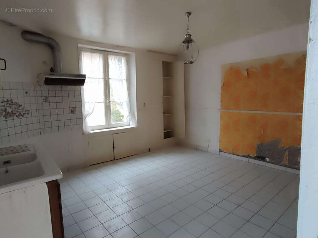 Maison à SAINTE-SEVERE-SUR-INDRE