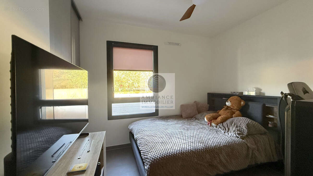 Appartement à GUILHERAND-GRANGES