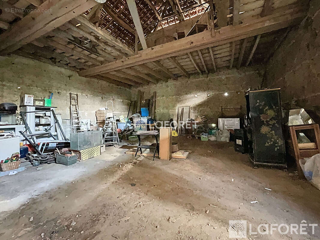 Maison à SAINTE-ANNE-SUR-GERVONDE