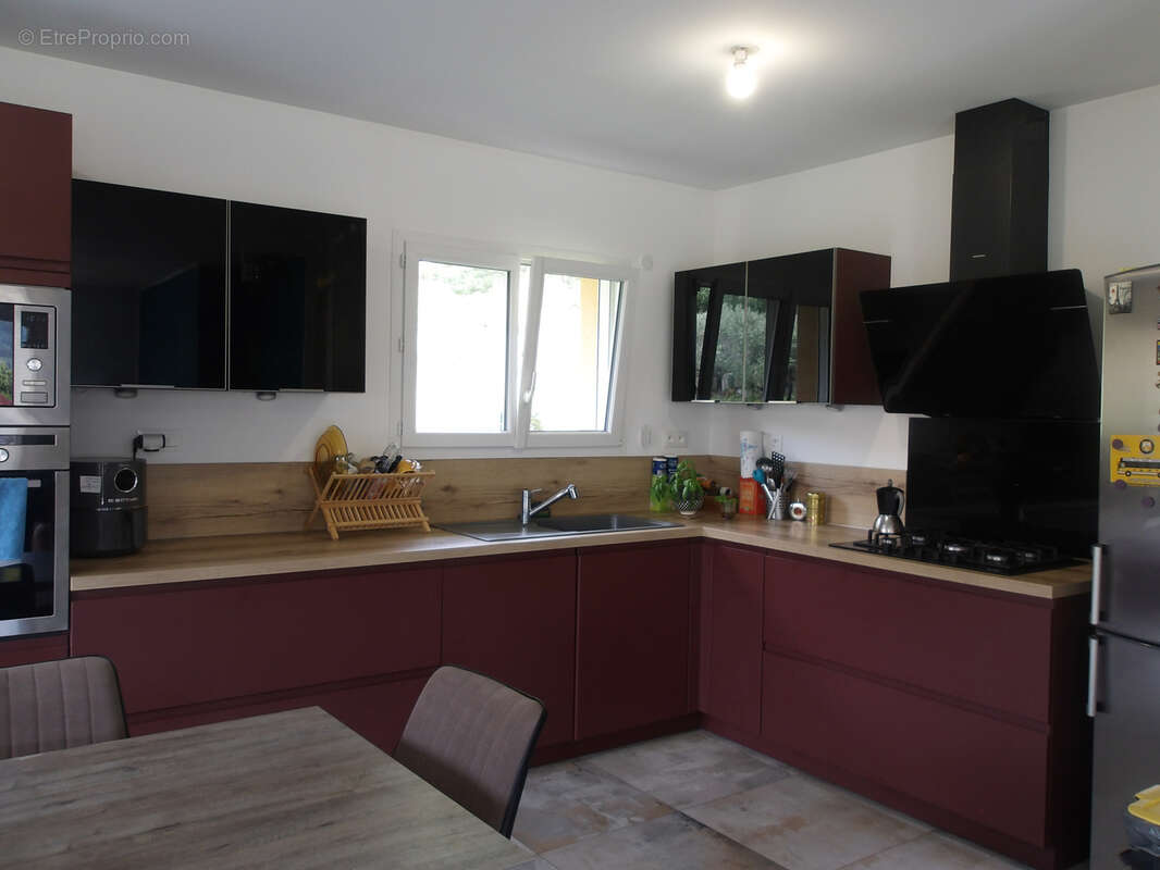 Maison à ESPINASSES