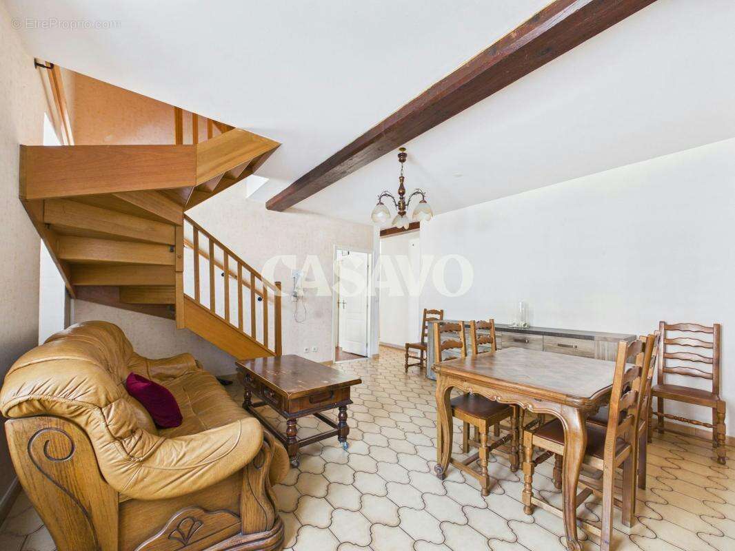 Vente Maison 6 pièces de 135m² - 38230 Tignieu-Jameyzieu - photo 2