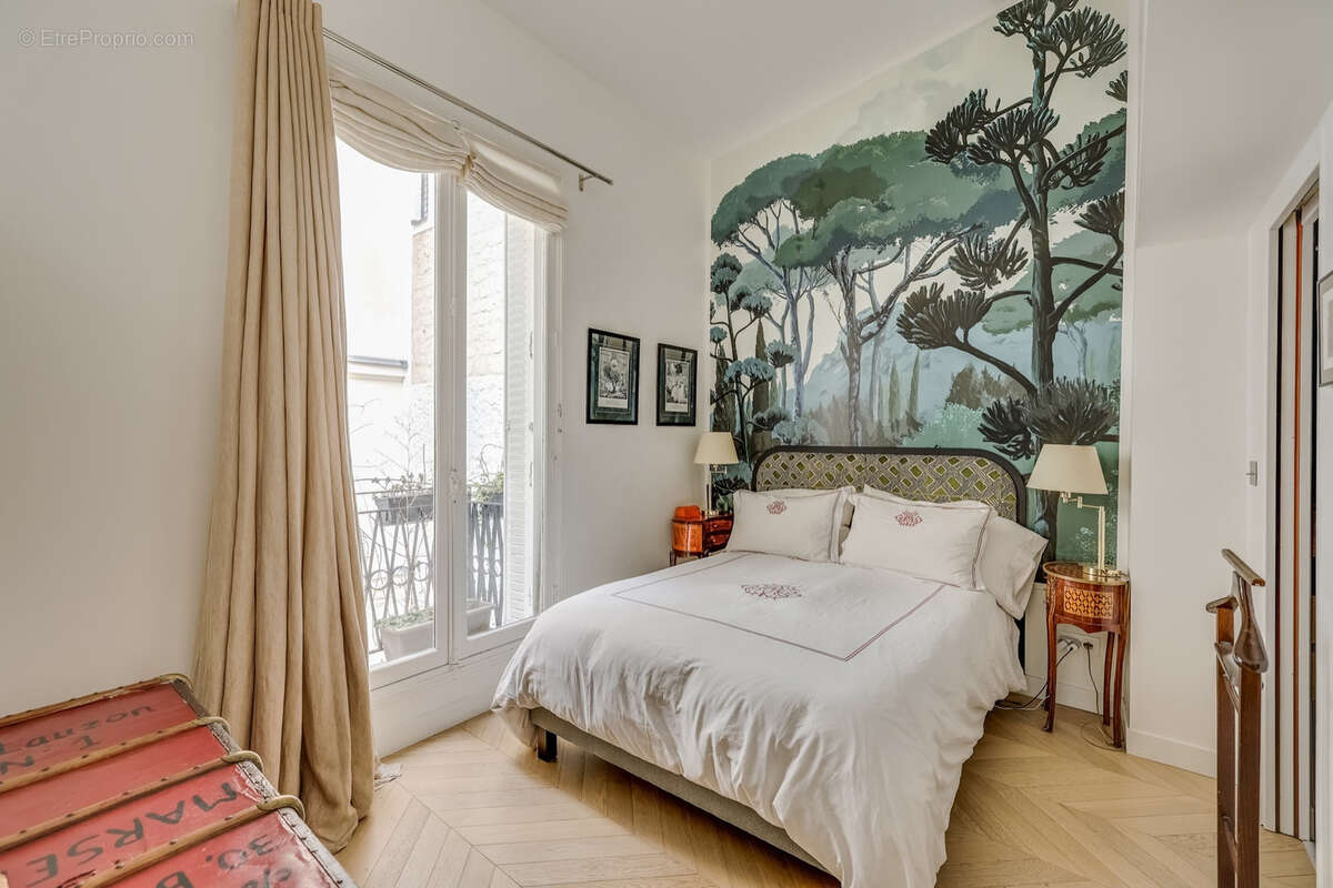 Maison à PARIS-17E