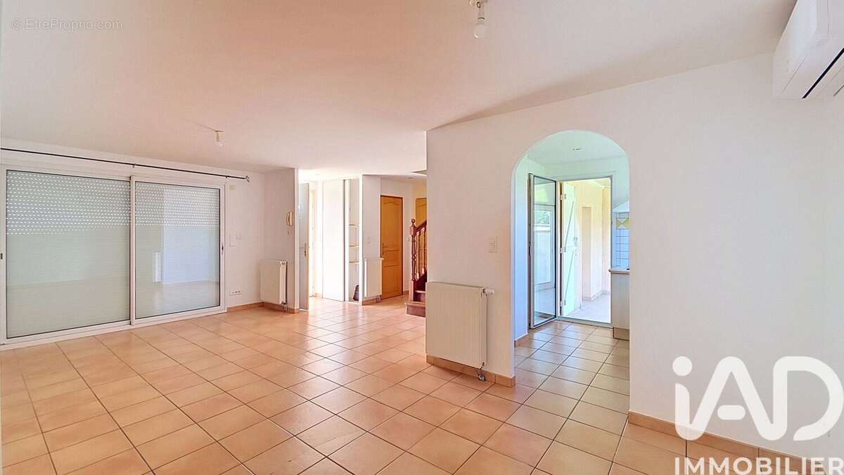 Photo 2 - Maison à JUILLAN