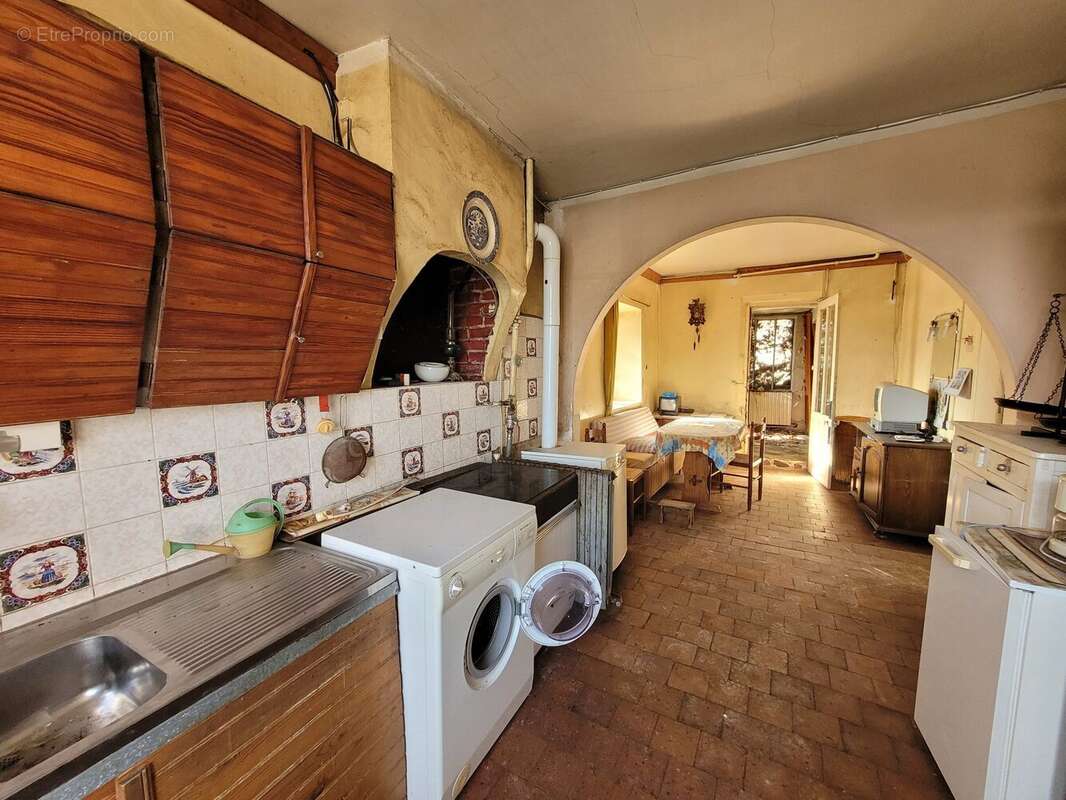 Maison à LA MADELEINE-BOUVET