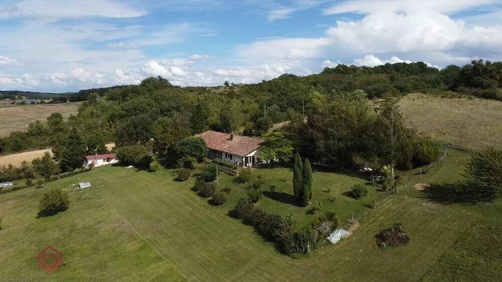 Maison à L&#039;ISLE-EN-DODON