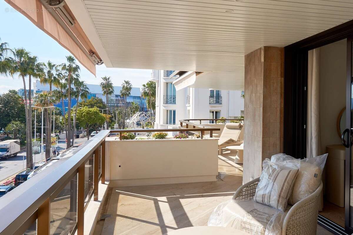 Appartement à CANNES